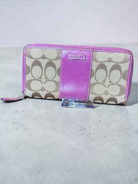 Coach Signature Accordion Wallet
